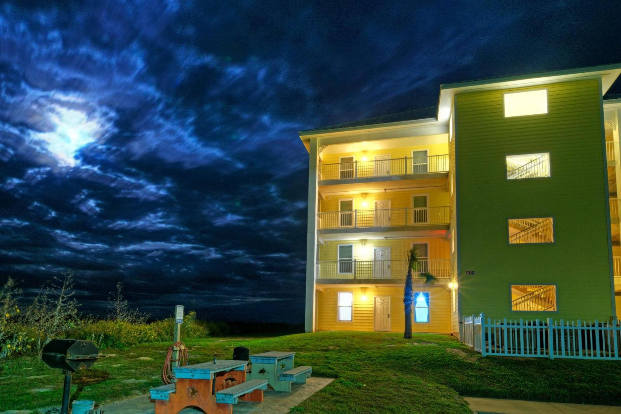 Salt Sun By Avantstay Beach Access Pool Port Aransas Exteriör bild