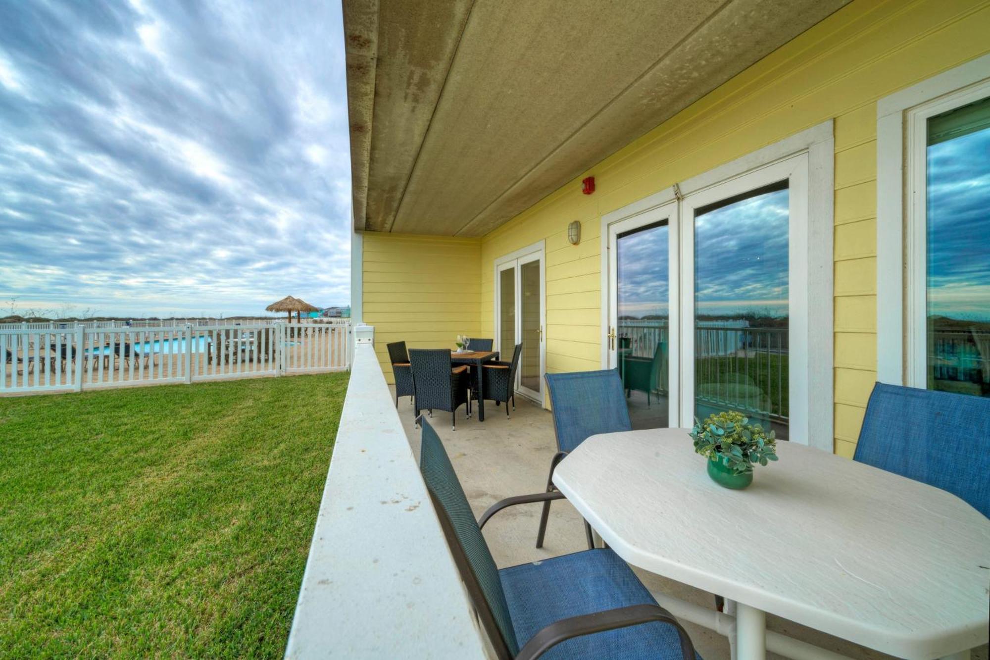 Salt Sun By Avantstay Beach Access Pool Port Aransas Exteriör bild